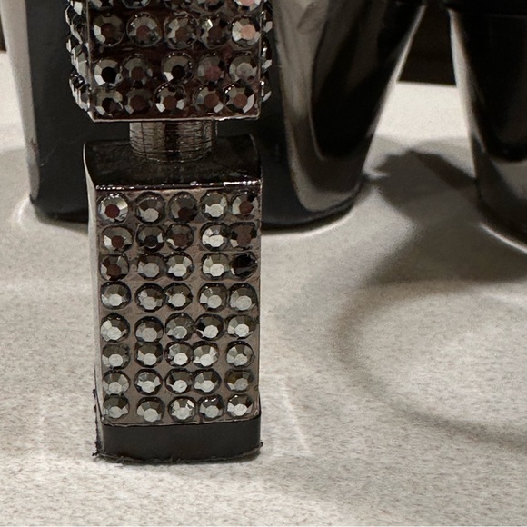 Vintage Baldinini Black and Chrome Crystal Embellished Statement Heels sz 37 - Picture 15 of 17